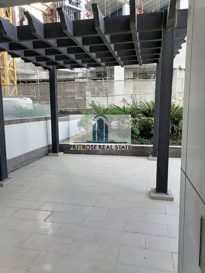 18 Canal View | Balcony | 3 Bhk Apartment in  Business  Bay