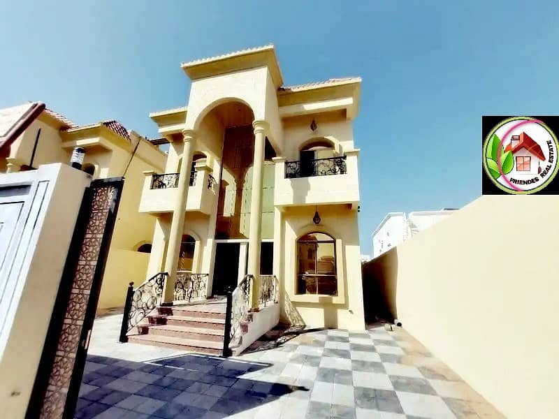 A very luxurious classic villa with a large building area_free ownership for all nationalities, an excellent location close to all services