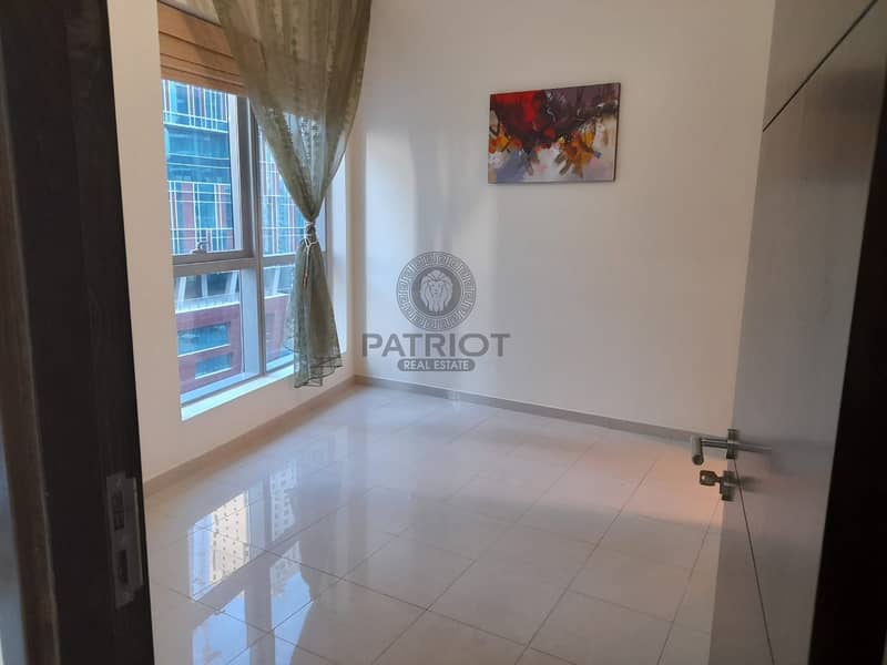 Partial sea view I unfurnished I apartment for rent in Dubai Marina