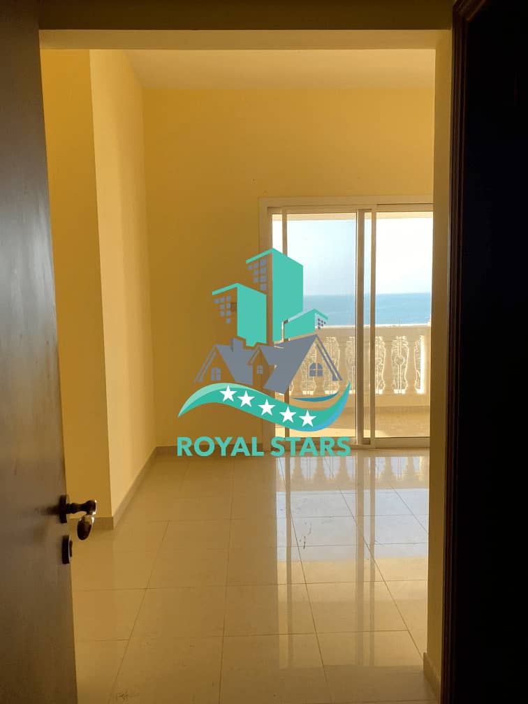 5 Stunning Two bedrooms apartment Sea View