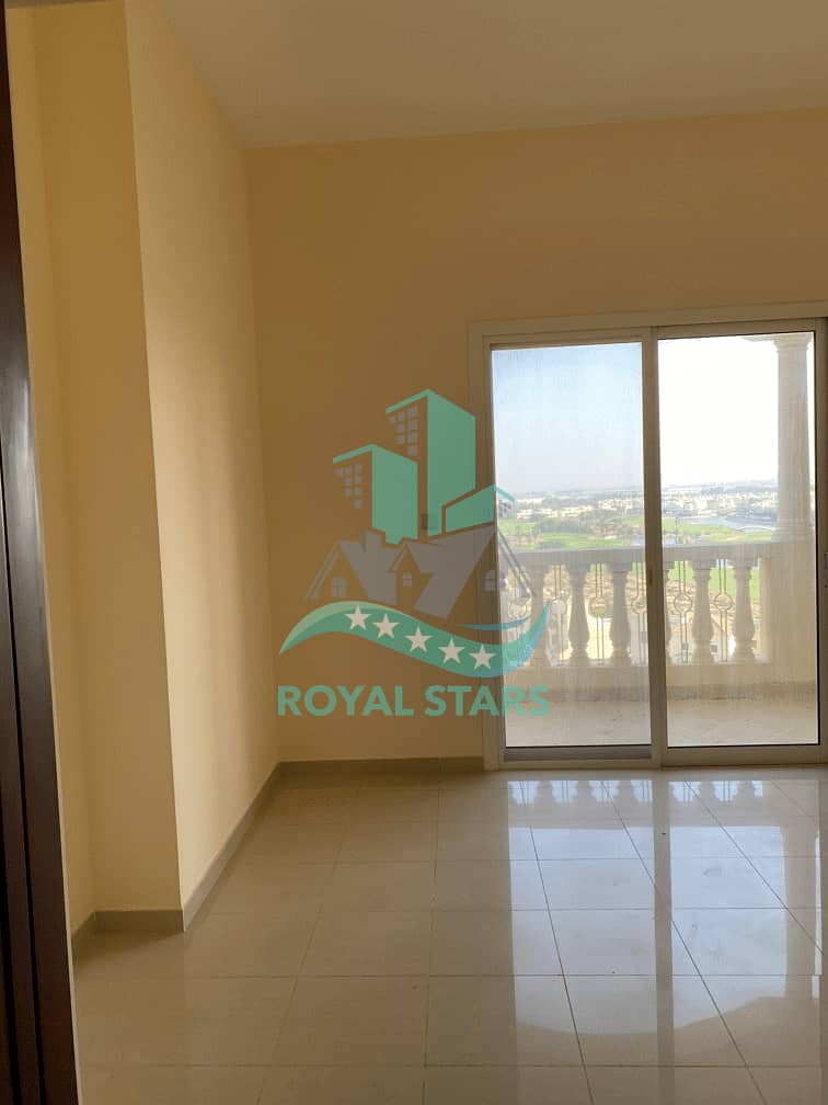 8 Stunning Two bedrooms apartment Sea View