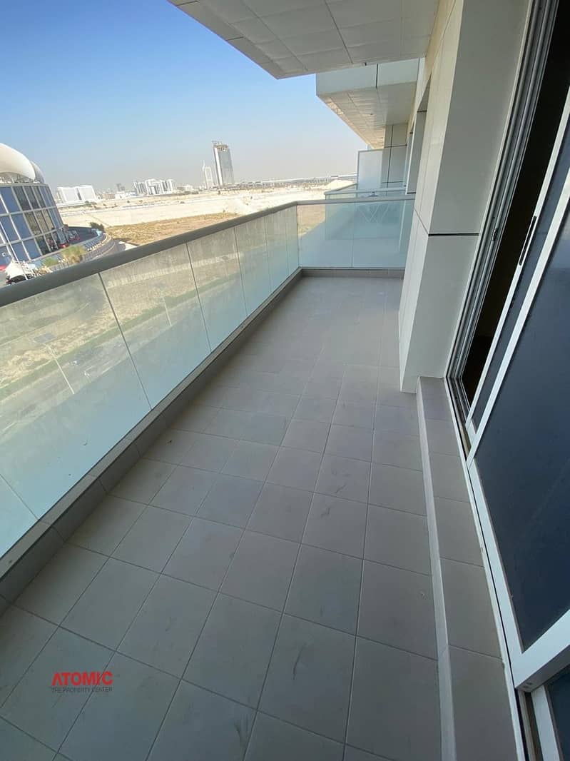 VACANT LARGE 1 BEDROOM WITH BALCONY FOR SALE IN STADIUM POINT VACANT LARGE 1 BEDROOM WITH BALCONY FOR SALE IN STADIUM POINT