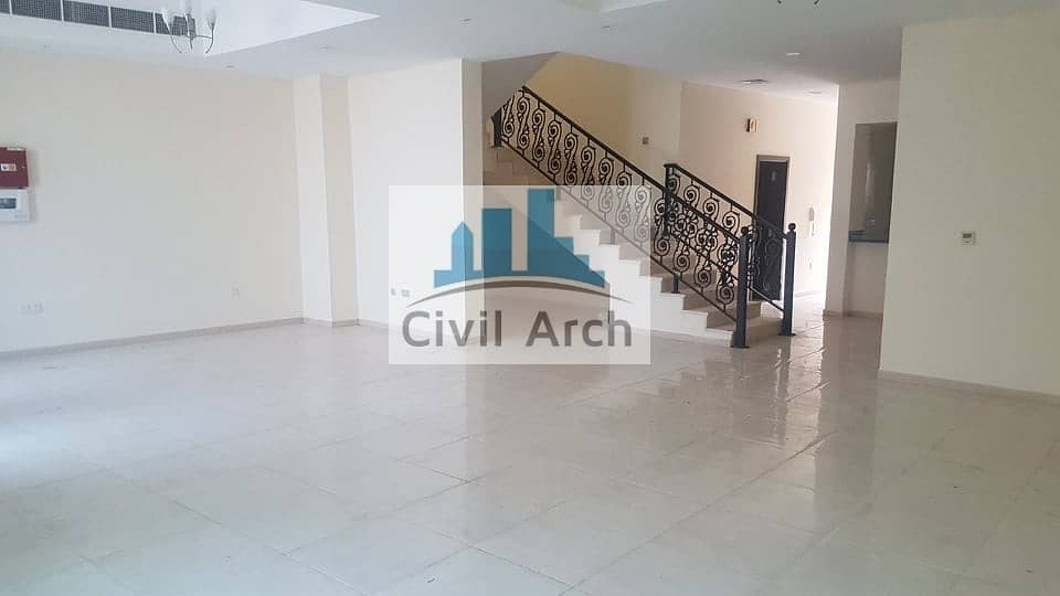 Excellent Location 4b villa with Maid available for rent