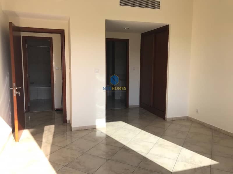 Beautiful Maintained 2 Bed Room - Best Price Beautiful Maintained 2 Bed Room - Best Price