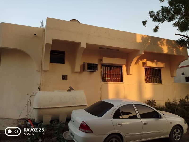 46 GOLDEN CHANCE !!!  4BHK VILLA  FOR EXECUTIVE  RENT IN AL BUSTAN  WITH CHEAP PRICE MONTHLY OR YEARLY BASIS