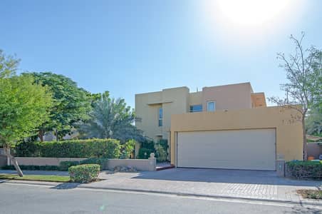 5 Bedrooms | Open Plan Villa | Park View 5 Bedrooms | Open Plan Villa | Park View
