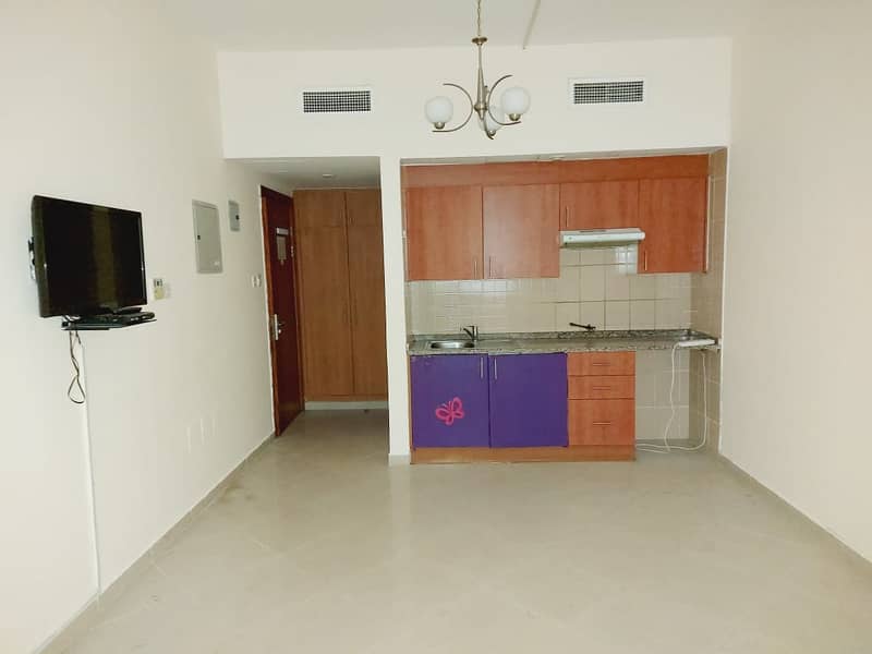 Spacious Studio Apartment No Deposit One Month Free Near Al Khan Just in 18000/-