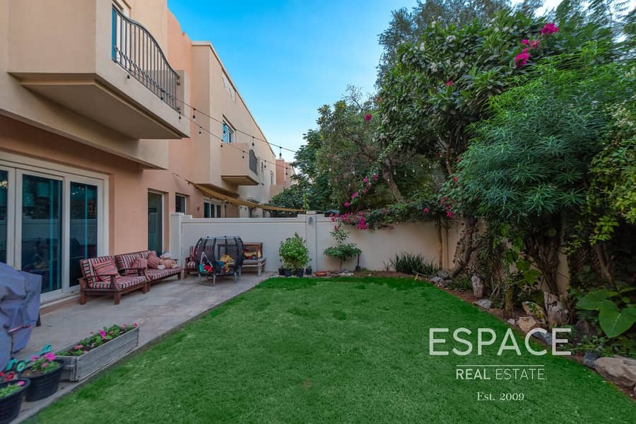 4 Bed Townhouse in Desirable Location | Oliva