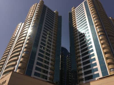 AMAZING 2 BEDROOMS HALL WITH PARKING & 3 WASHROOMS AMAZING 2 BEDROOMS HALL WITH PARKING & 3 WASHROOMS