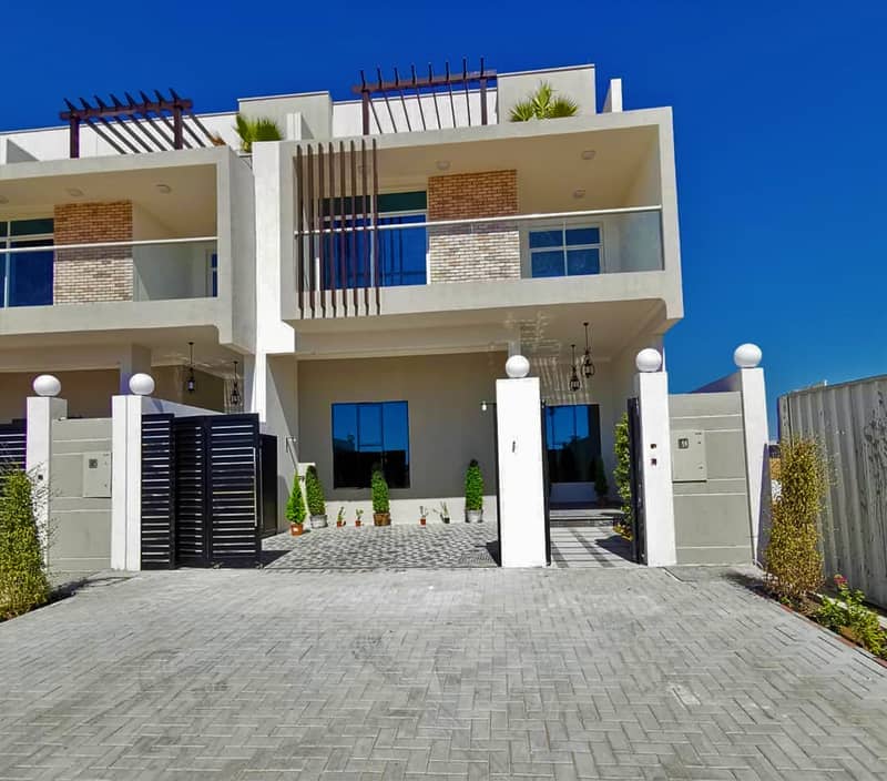 For sale from the owner, a very distinctive villa in Ajman, Al Zahia, a unique design of a variety and elegant and elegant finishes on Qar Street, and all services are available with the possibility of bank financing