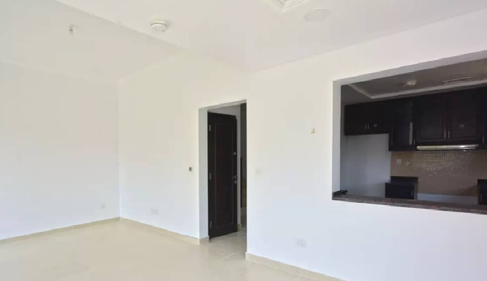 9 Beautiful 3 BR Single Row villa in Casa Dora for rent ready to move in