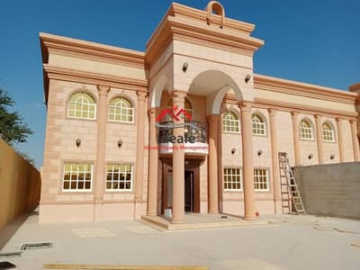 Best Deal! Amazing 5BR with balcony and big yard Best Deal! Amazing 5BR with balcony and big yard