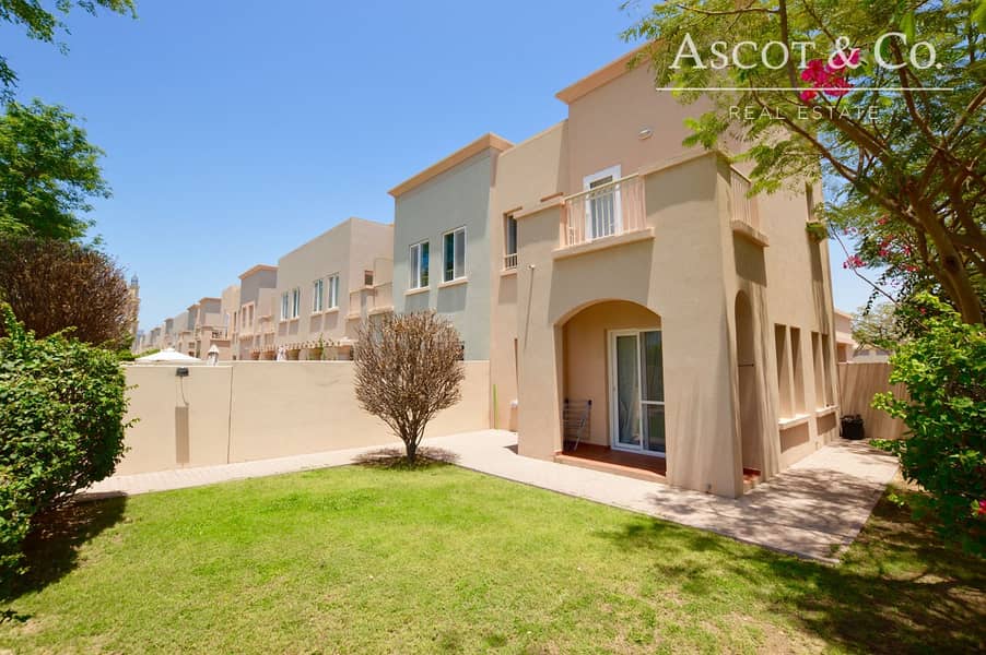 Amazing 2- Bedrooms Type 4E in Springs 1