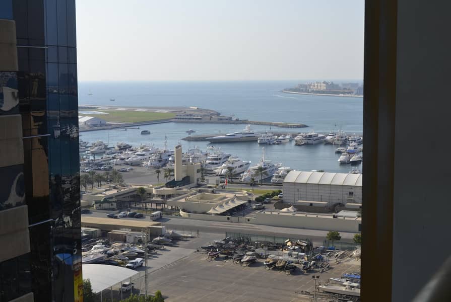Hot Deal| Vacant 2 Br | Part Sea view