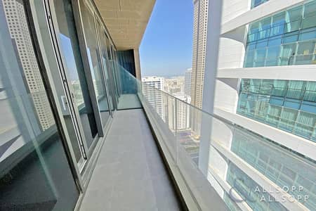 DIFC View | Island Kitchen | 1 Bedroom DIFC View | Island Kitchen | 1 Bedroom