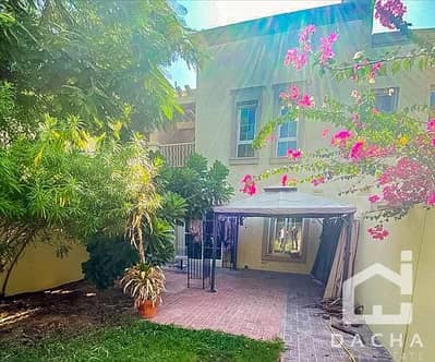 Exclusive 4M / Springs 6 / Near the Lake Exclusive 4M / Springs 6 / Near the Lake