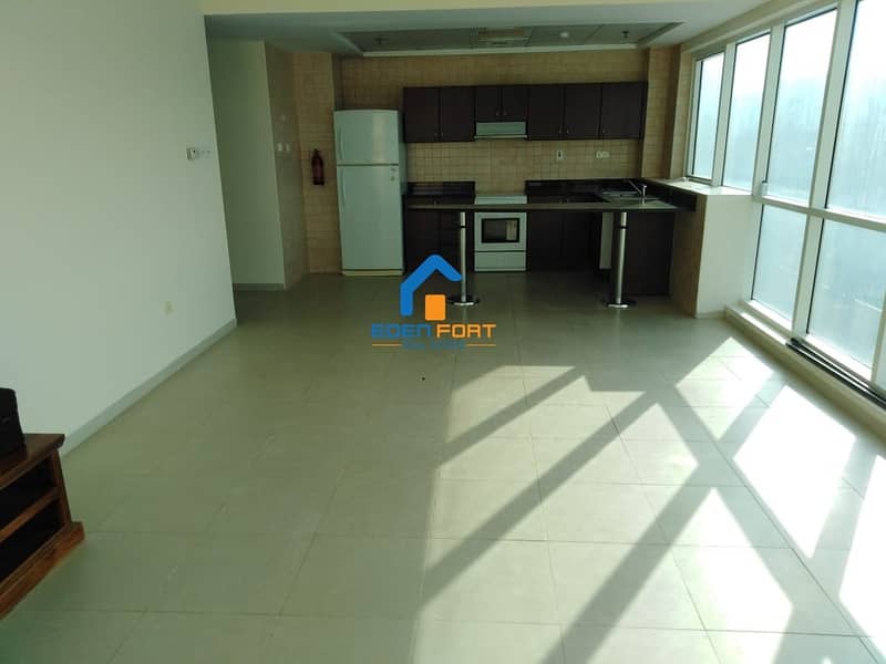 AMAZING LAYOUT FURNISHED 1BHK PARK TERRACE AMAZING LAYOUT FURNISHED 1BHK PARK TERRACE