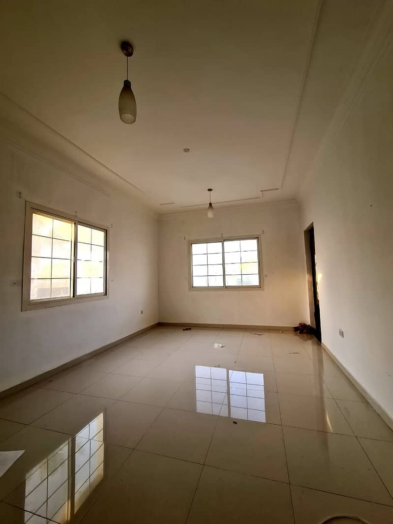 PRIVATE ENTRANCE LIKE A NEW 3 MASTER BED ROOM WITH MAJLIS AND HALL ON GROUND FLOOR FOR 100K