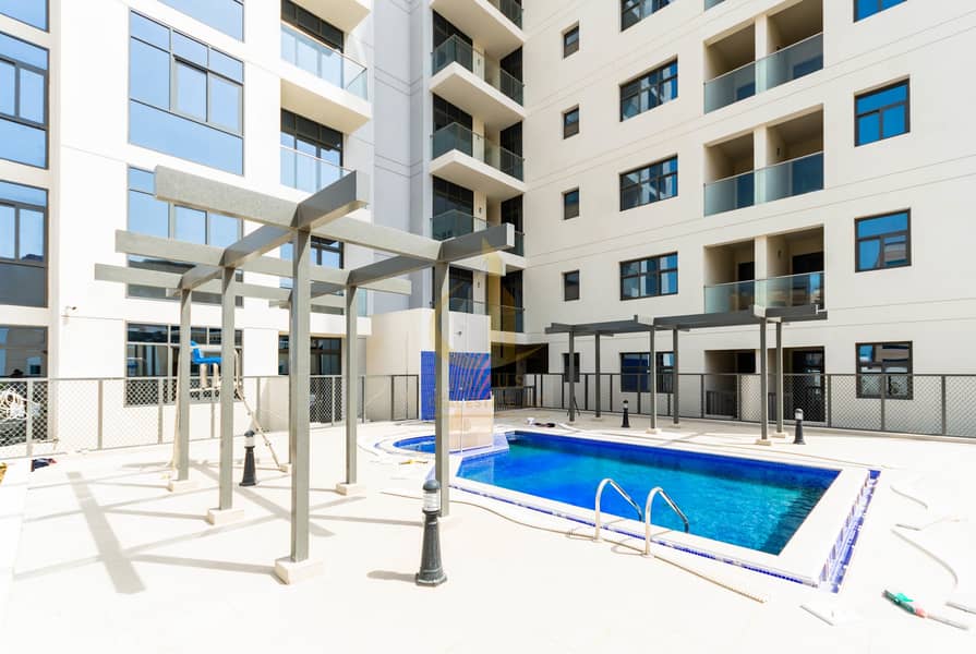1 Bed plus Family Room | 2 Baths | 1 Month Free 1 Bed plus Family Room | 2 Baths | 1 Month Free