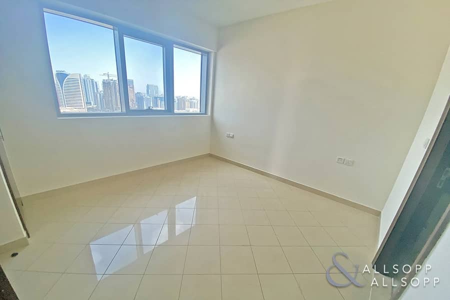 6 Golf View | Rare Unit | 2 Bed | Investment