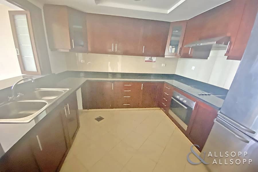 7 Golf View | Rare Unit | 2 Bed | Investment
