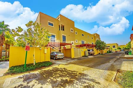 Magnificent High End Single Row Villa w/ 2 Parking Magnificent High End Single Row Villa w/ 2 Parking