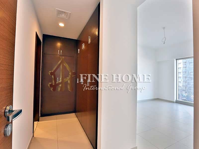 Tenanted |1MBR with Sea View + Laundry Room