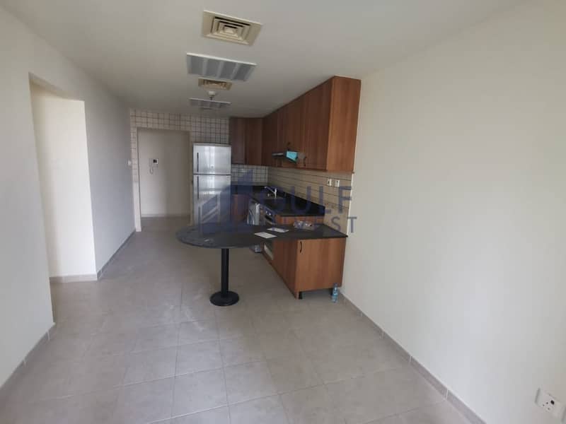 6 LARGE 2 BR WITH PARTIAL SEA  AND SKYDIVE VIEW