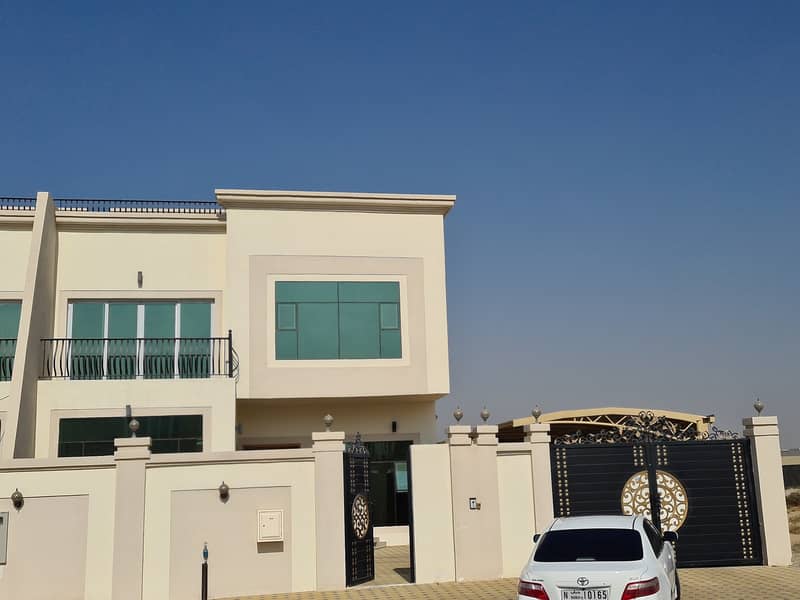 Spacious 6bhk villa with maid room rent 90k in 4cheque in Al Hoshi Sharjah
