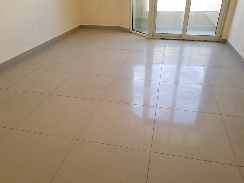 Luxury and Big 1BHK apartment with Balcony close to Bus Station Muwaileh.