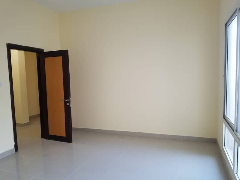 Квартира в Мохаммед Бин Зайед Сити, 2 cпальни, 620000 AED - 4896825