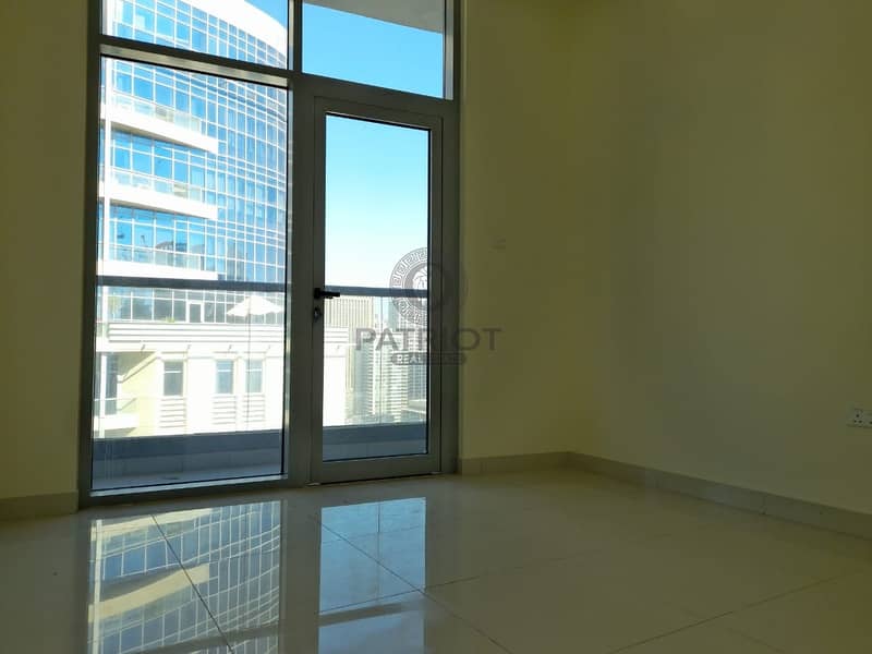 15 Marina view I Partial sea View I Road View I Unfurnished apartment for rent in Dubai Marina