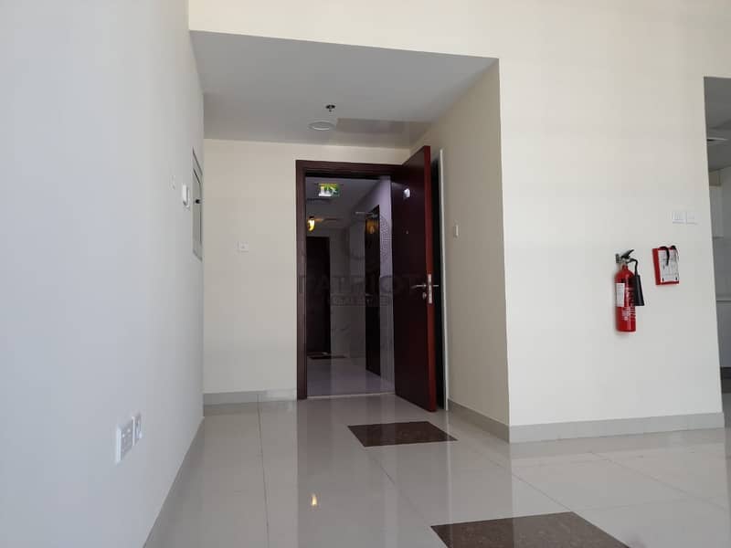 16 Marina view I Partial sea View I Road View I Unfurnished apartment for rent in Dubai Marina