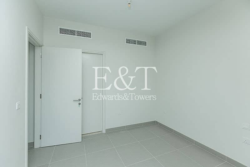 7 Corner 2E 4 Beds+Maids | Communal Pool | Maple DH