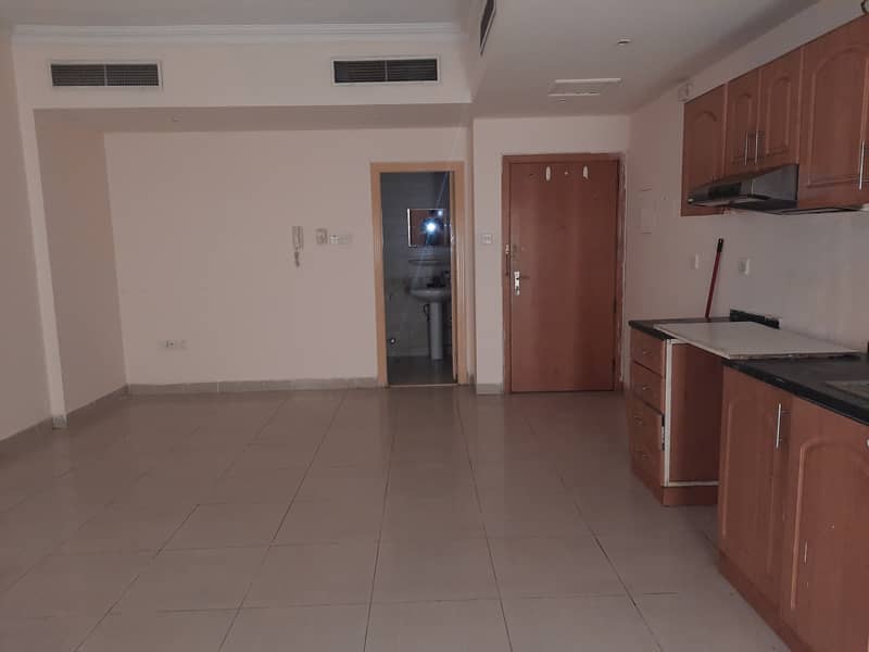 Квартира в Аль Касимия, 16000 AED - 4803502
