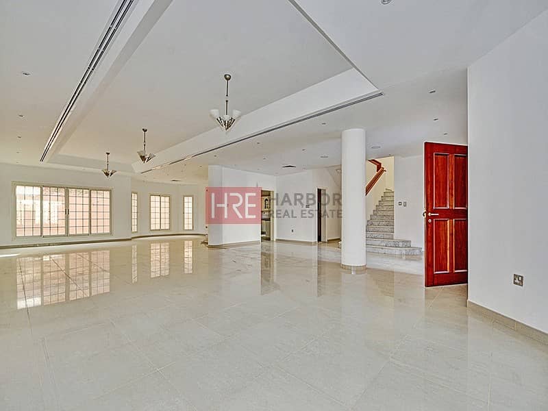 15 Modern 4 BR Villas close to Sheikh Zayed Road