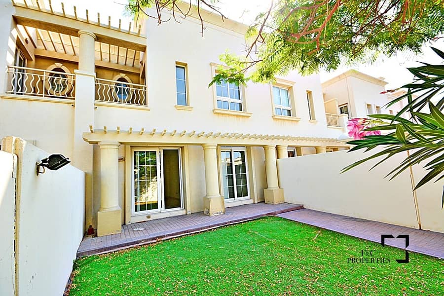 2 Bed 4M I Springs 7 I Close to Mall I Single Row 2 Bed 4M I Springs 7 I Close to Mall I Single Row