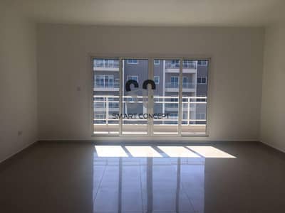 Best Price | beautiful Balcony with Street View Best Price | beautiful Balcony with Street View