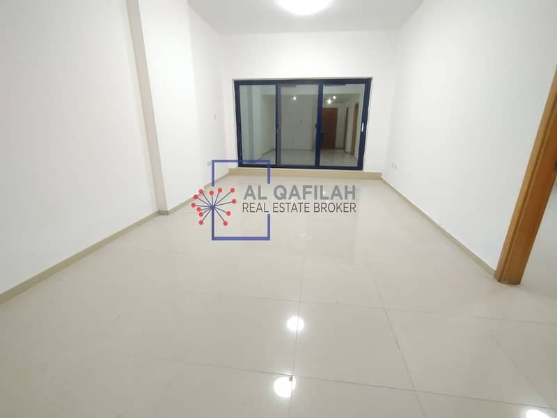 11 WONDERFULL 1 BEDROOM APARTMENT READY TO MOVE WITH ONE MONTH FREE