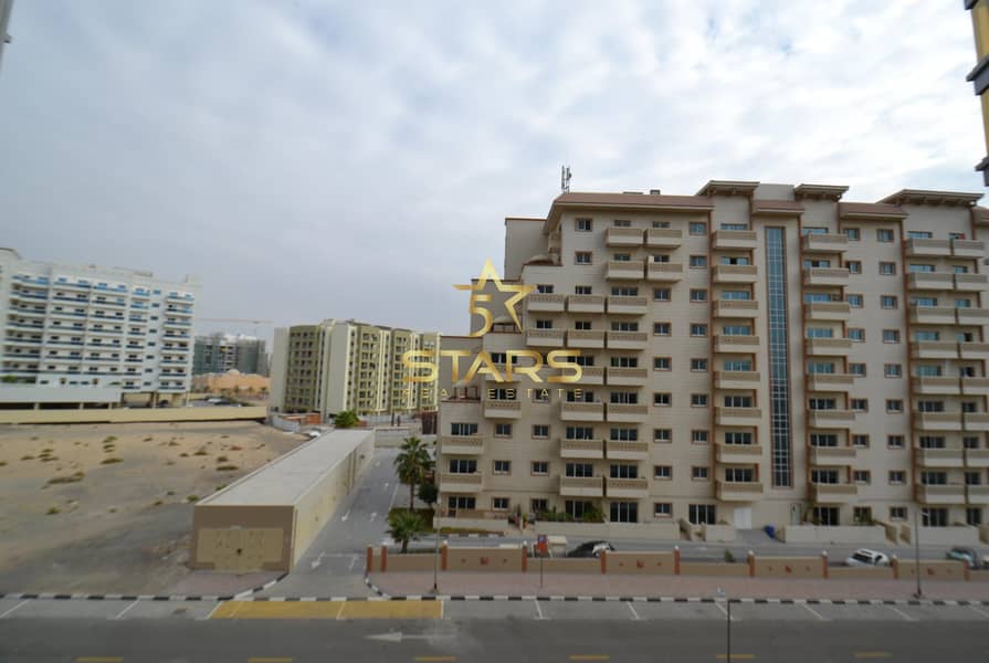 Oppsite LULU I High End I New Building Oppsite LULU I High End I New Building