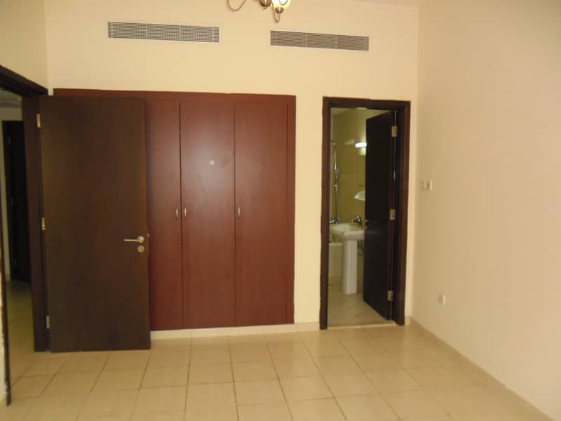 REFURBISHED 1 MONTH FREE !! 1 BEDROOM FOR RENT IN RUSSIA CLUSTER 24,225 ONLY