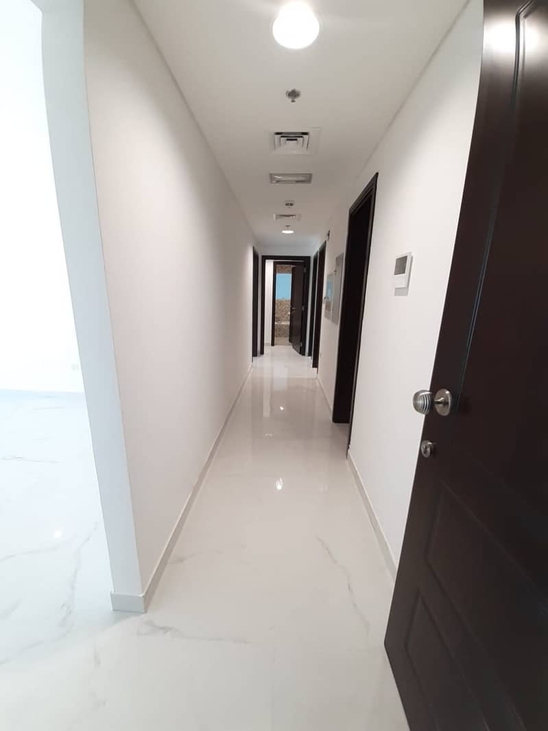 《BRAND NEW BUILDING 02 BEDROOMS + PARKING + MAID'S