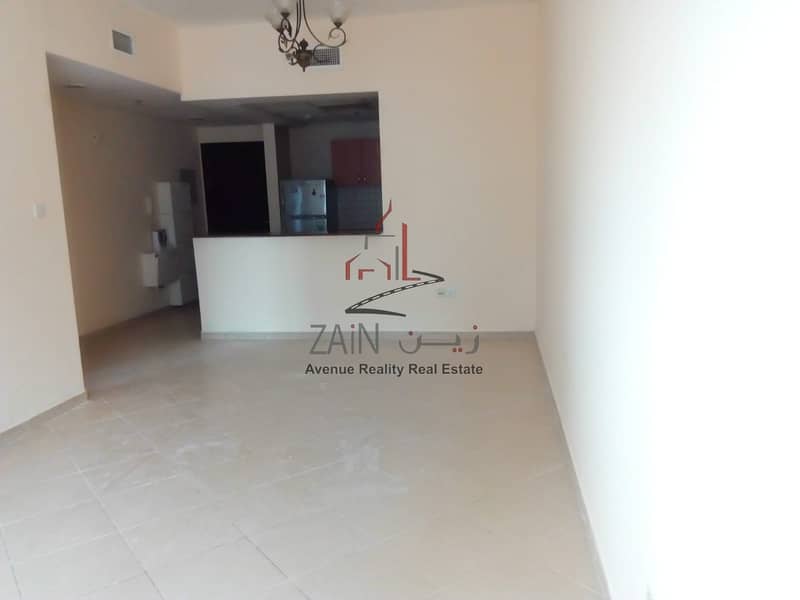 Lovely 1BR Apt  | Chiller/Gas Free | Balcony | Best Location  | MD6