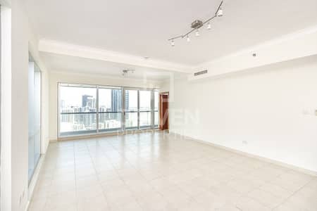 Spacious 2 Bdr apartment | W/ Canal view Spacious 2 Bdr apartment | W/ Canal view