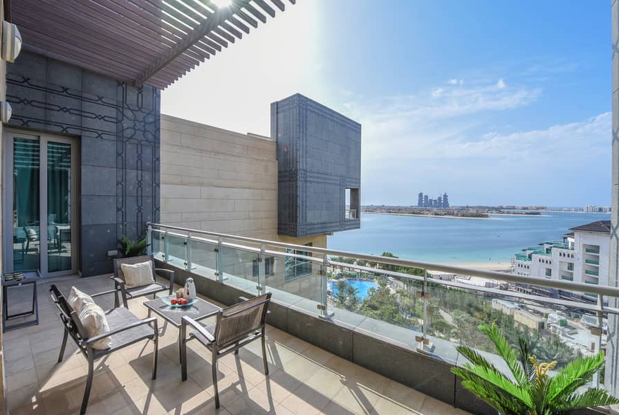 Luxurious 4 BR plus Maids Penthouse with Sea view