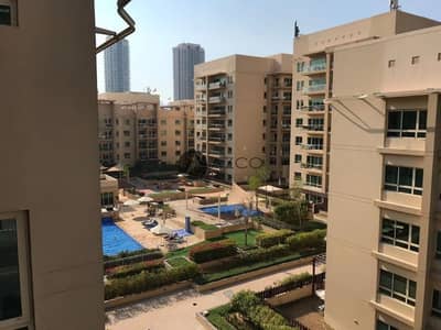 Middle Floor | Ready To Move | Well Maintained Middle Floor | Ready To Move | Well Maintained