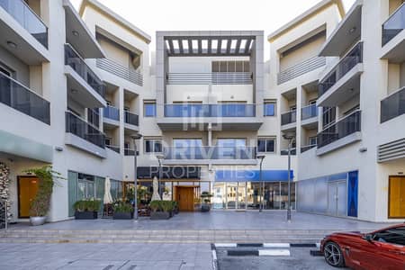 Semi-fitted | Multiple Options Available Semi-fitted | Multiple Options Available