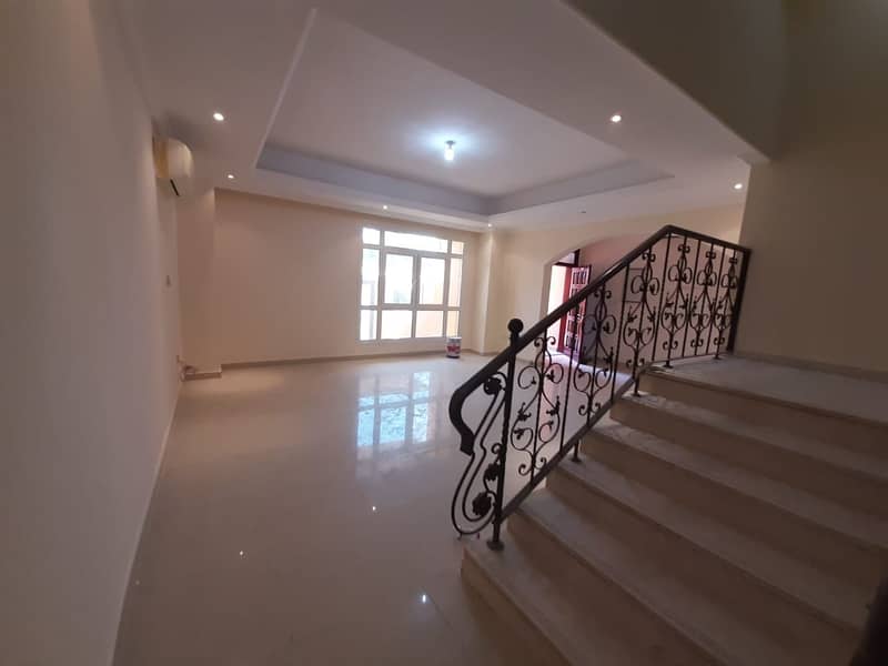43 Villa for rent i great location in al baten