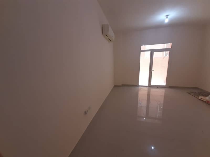 55 Villa for rent i great location in al baten