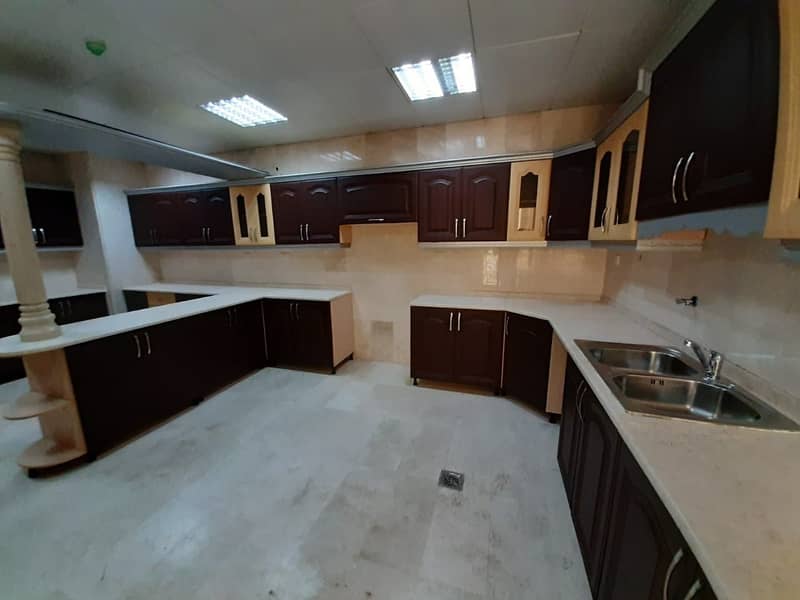 88 hot deal villa  new and good area